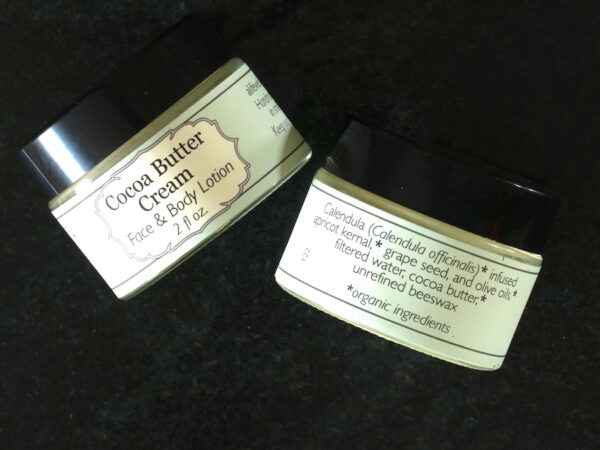 View of front and back labels of Cocoa Butter Cream
